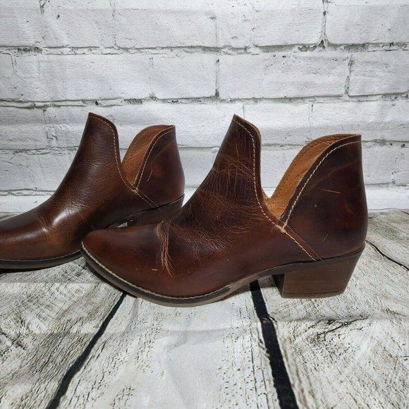 Steve Madden Brown Ankle Booties - Picture 5 of 10